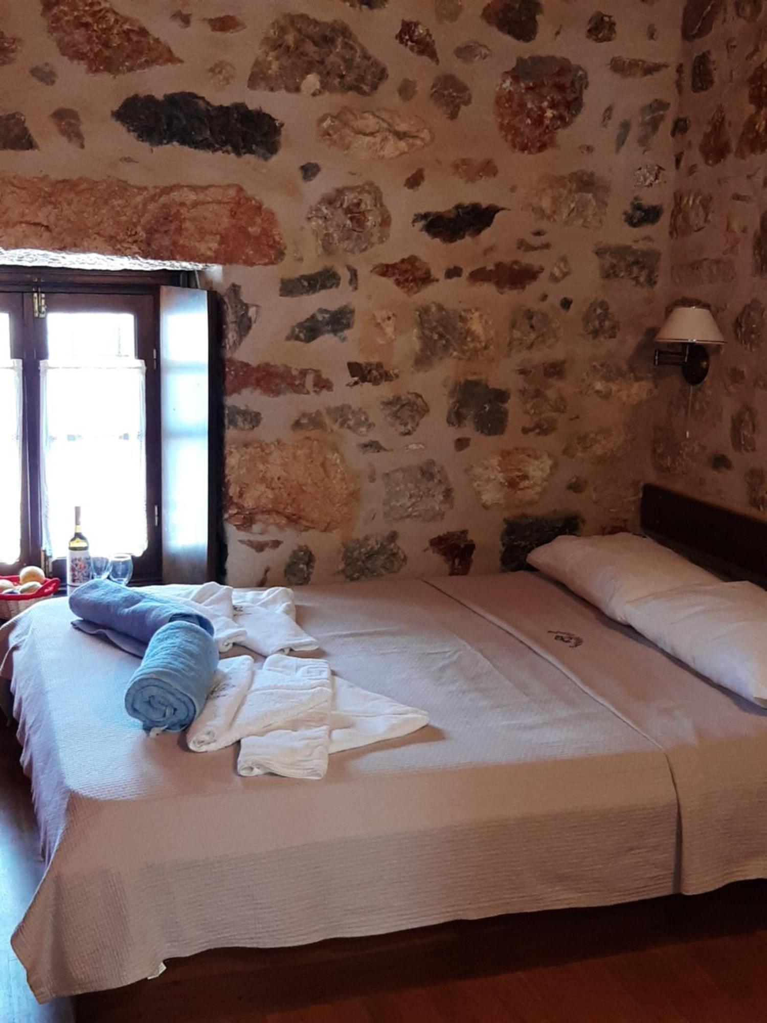 Hotel Pyrgoi Theodorakaki: O Yerolimin Pokój zdjęcie
