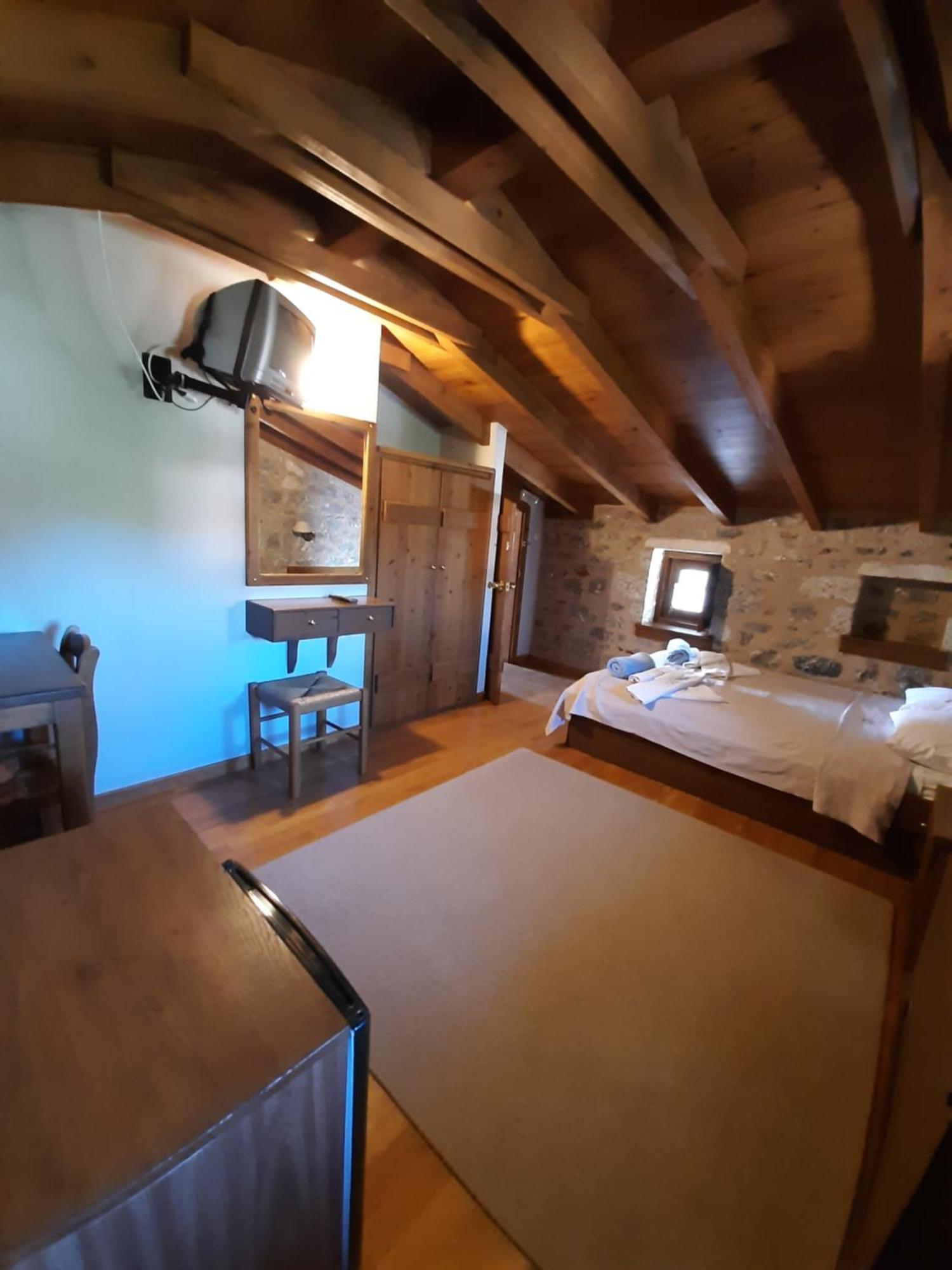 Hotel Pyrgoi Theodorakaki: O Yerolimin Pokój zdjęcie