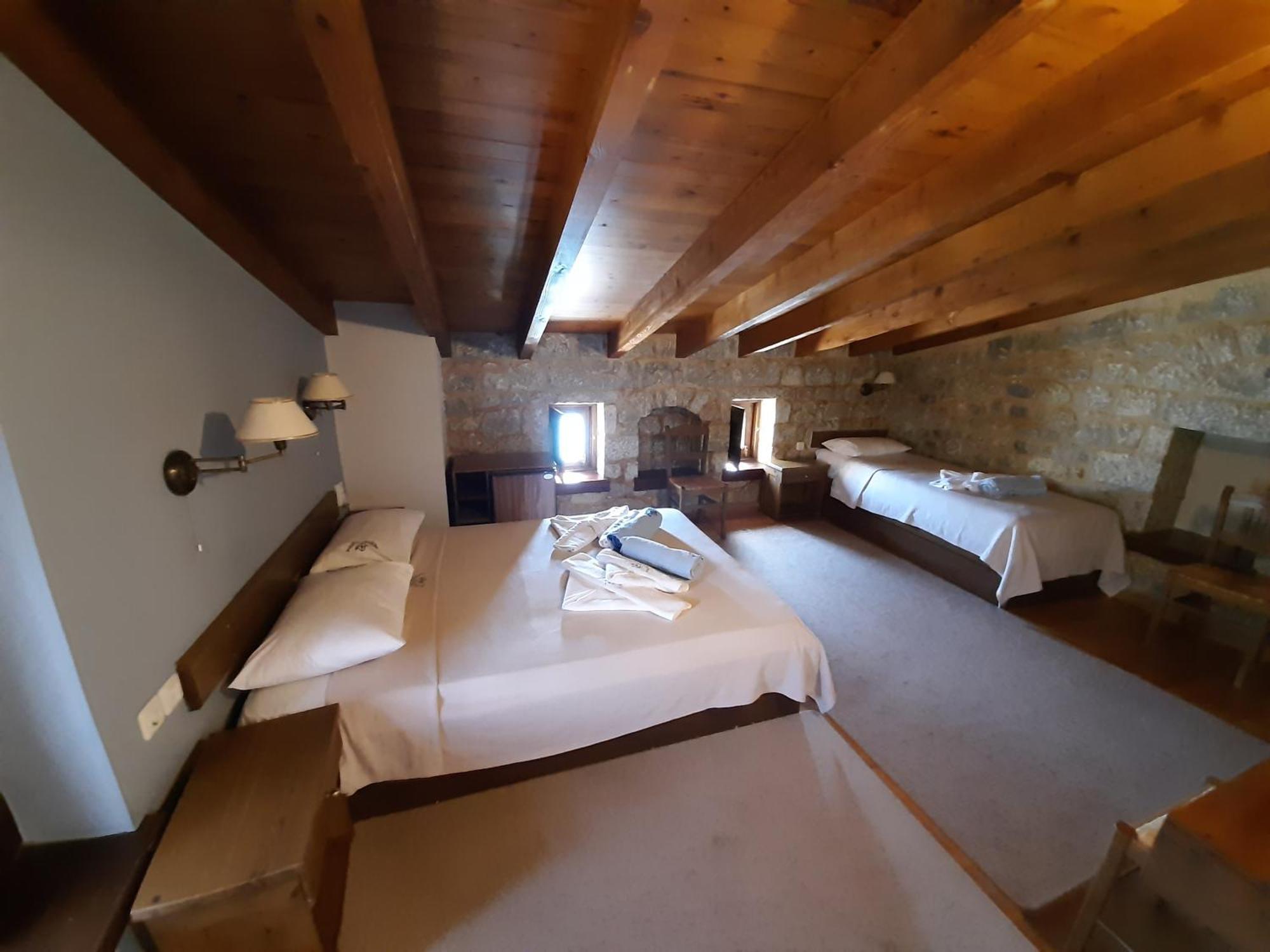 Hotel Pyrgoi Theodorakaki: O Yerolimin Pokój zdjęcie