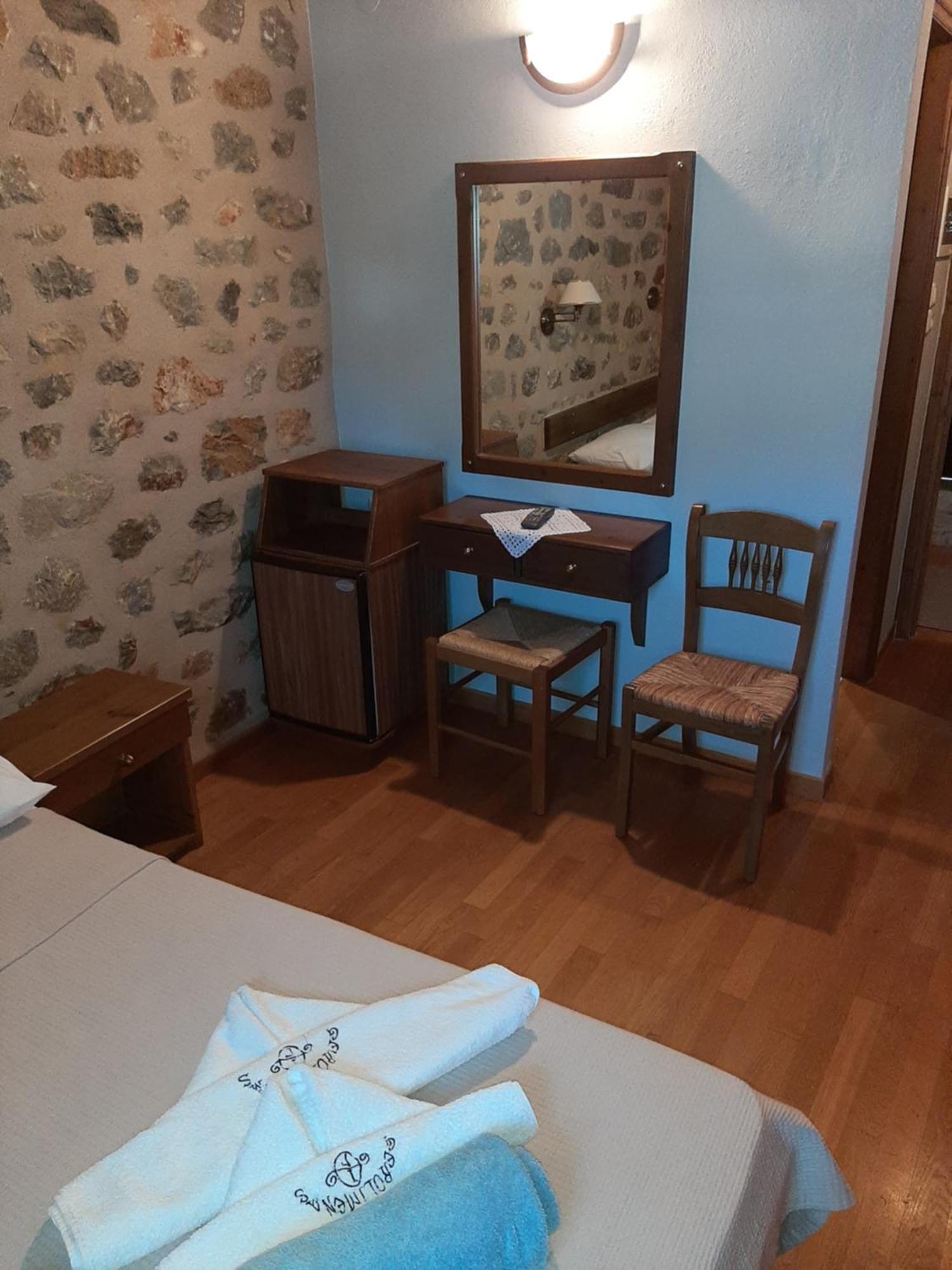 Hotel Pyrgoi Theodorakaki: O Yerolimin Pokój zdjęcie