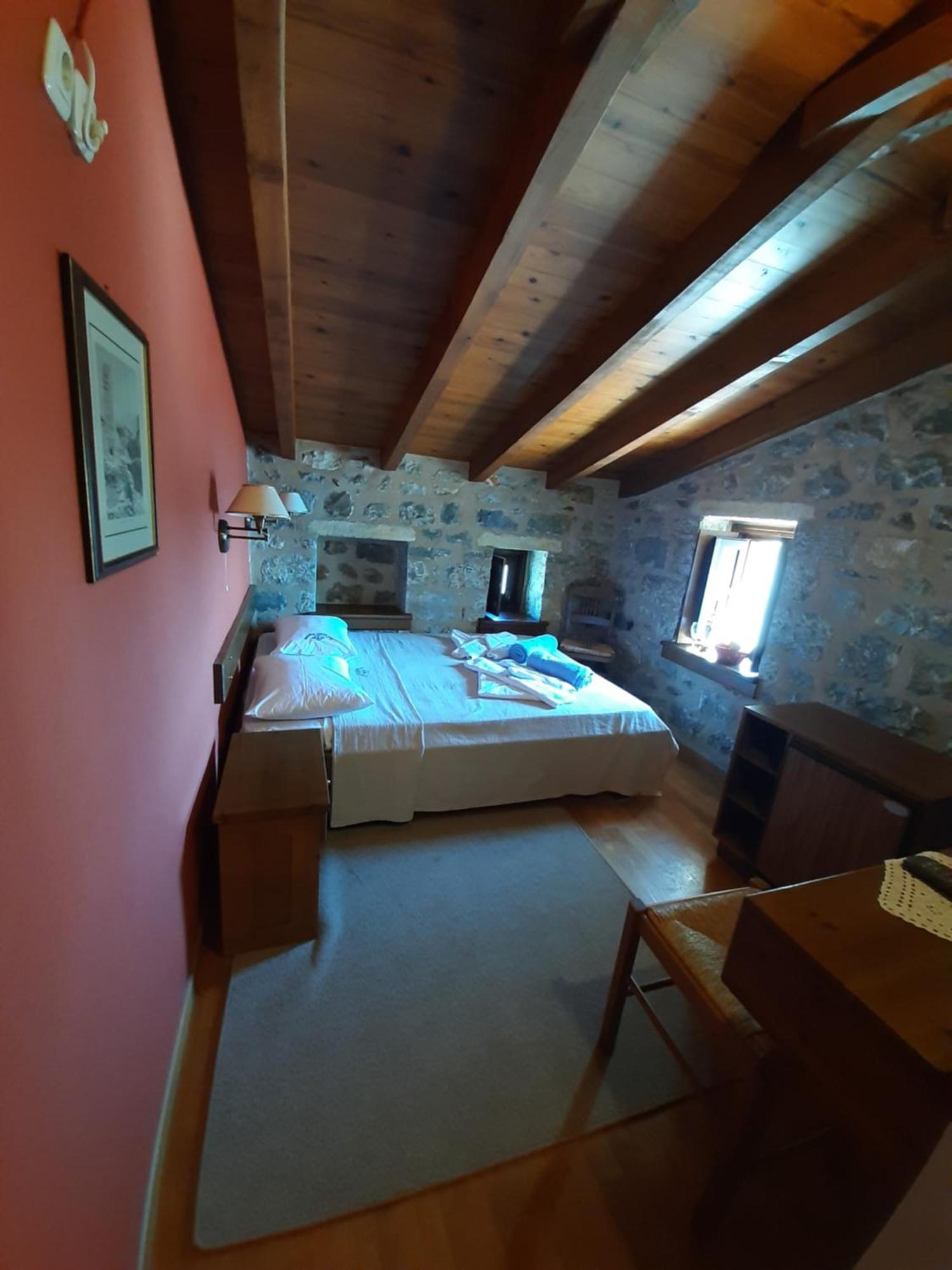 Hotel Pyrgoi Theodorakaki: O Yerolimin Pokój zdjęcie